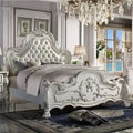 Lit King Size californien de 97", style Dresde, cuir synthétique et blanc cassé, design Rococo Camelback