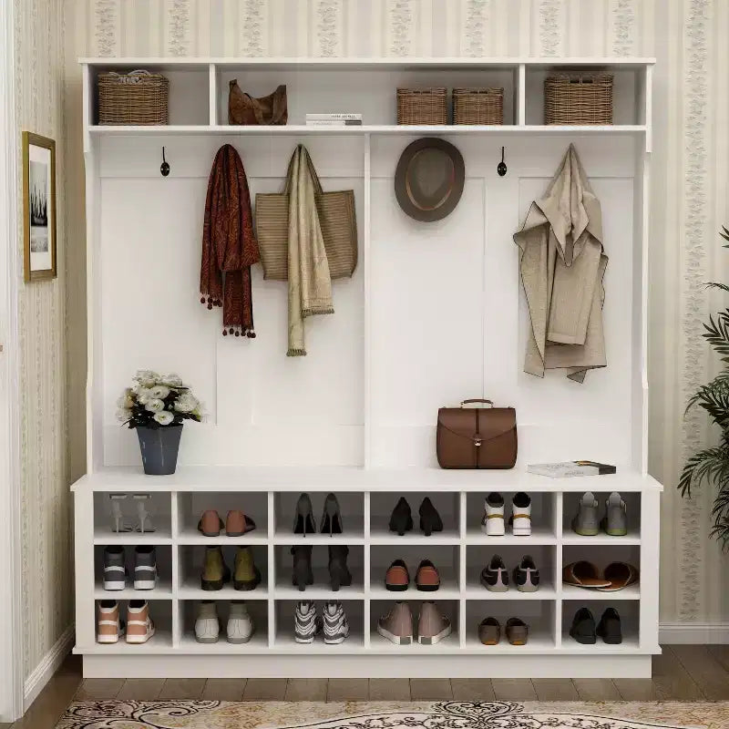 Meuble d'entrée blanc avec 18 casiers à chaussures, 160 cm de large, patères et rangement d'entrée