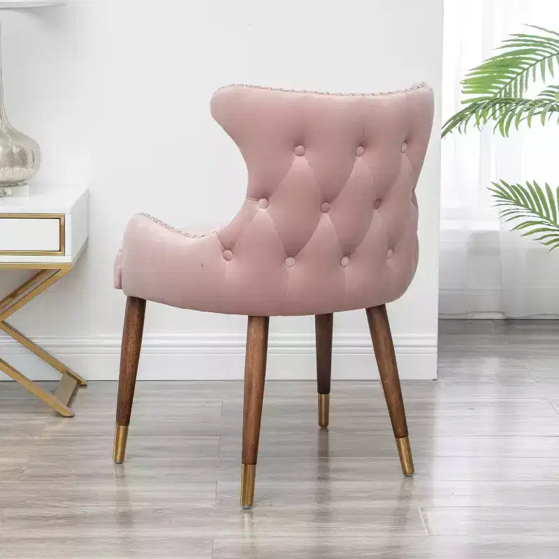 Fauteuil d'appoint contemporain en velours capitonné avec clous décoratifs, rose